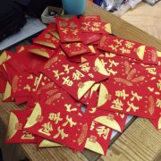 【贩厶服饰】招店长，店员数名!
