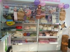 狂口光明街中下段衣阁女装店空房出租（无转让费）