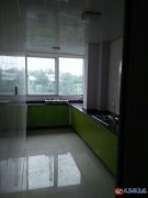 榕苑小区精装修房屋出租