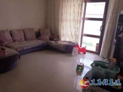 出售个人住房一套，面积128，在消防队对面金源小区。