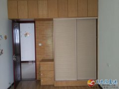 同心桥边水景大厦（药监局楼）急售住房一套，132平米