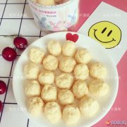 进口零食。千层蛋糕