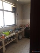 电业局附近一楼房屋出售