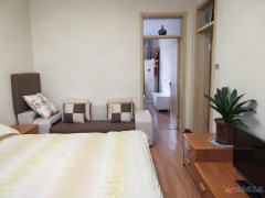 英山外语东侧温馨小屋超低价出售
