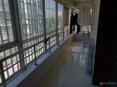 榕园小区二楼四室两厅