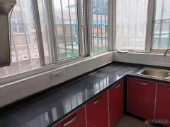 东工地小学门口干休楼二楼出售