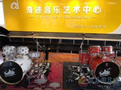 招聘钢琴，声乐，播音主持老师