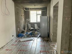 急售河滨小区住房一套，五楼东两室两厅一卫101平方共七层，送