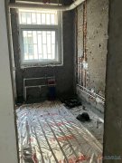 急售河滨小区住房一套，五楼东两室两厅一卫101平方共七层，送