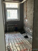 急售河滨小区住房一套，五楼东两室两厅一卫101平方共七层，
