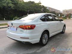 19年九成新大众朗逸轿车转让 一两万提车