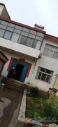 位于六栋楼南，市实验中学西侧一独家院出售