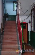 义煤总医院斜对面，两层独家院21O平方出售