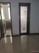 低价出售（出租）东工地两室一厅新房子！！！随时可以看房子