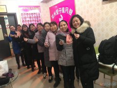 月嫂，育婴，护工，家政，包食宿免费培训，持证上岗