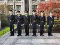 招聘物业保安员，月薪4800-6000包吃住