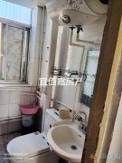 1楼，电业局后面两室，65平，月租500