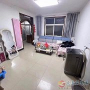 出租 2楼  恒泰小区，​85平2室2厅，暖燃齐，设施齐全，