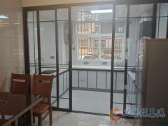 马岭一期精装一楼 120平 三室两厅 月租1200 暖然齐全