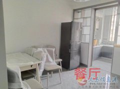 800出租白云小区120平三室两厅新房，拎包入住