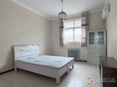 香山街五室两厅两卫套房出租 领包入住