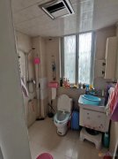 连银3楼 三室 地暖 带东西 18·8万