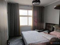 出租:建业附近3室2厅2卫140㎡，电梯房、黄精装修、120
