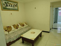 出租:体育公园对面2室1厅70㎡，1楼、750元/月