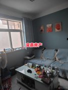 学区房 70平 2室1厅 8.8万领包住