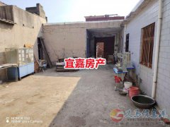活动中心对面独家院 300平 6室2厅2卫 仅22.8万领包
