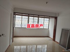榕苑小区精装房1楼136平三室两厅39.8万