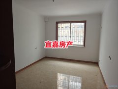 榕苑小区精装房1楼136平三室两厅39.8万