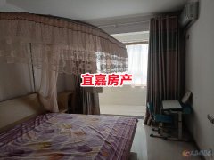 银杏国际电梯房122平三室二厅42.8万有证