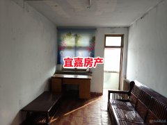 农林公司家属楼4喽67平2室1厅4.9万.有证