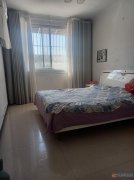 1楼，135平3室2厅，体育公园附近，32万装修新