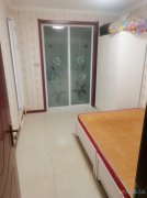 1楼，三中附近115平3室2厅，首付5万要价32，8万（可议