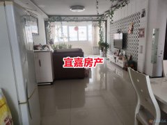 千秋社区精装房，3楼131平3室2厅24.8万