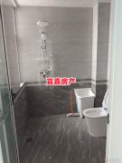义腾小区精装电梯房，120平3室2厅32万