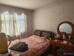 4.8万，5楼共6楼，68平2室1厅暖燃齐，千园小区