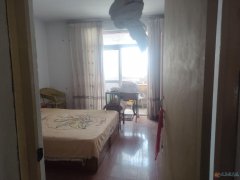 3楼，450元/月，85平3室2厅，拎包入住
