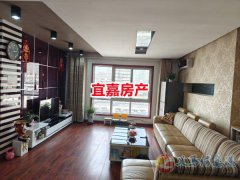 急售：精装电梯130平3室2厅2卫35.8万
