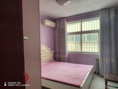 600元/月，体育公园附近，89平2室2厅拎包入住