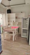 8万 即得 非顶楼学区房 2室2厅住房一套 位置非常好周边配
