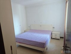 12.8万，4楼全新装，74平2室1厅，暖燃齐拎包入住，2区
