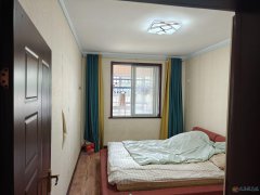 2楼精装，130平3室2厅，暖燃齐拎包入住，千秋路中段