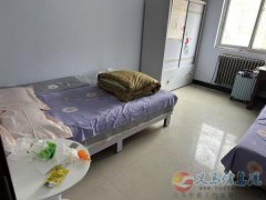 出租3楼，两室一厅住房，燃暖齐全，可租可卖，租每个月450元