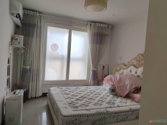 600元/月，精装，130平3室2厅暖燃齐拎包入住，银杏苑