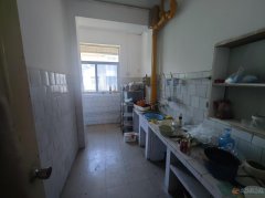 义马电业局对面，市委斜对面，市委家属院（世和苑）出租