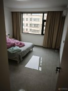 3楼精装，非常新没怎么住，130平3室2厅，29.8万