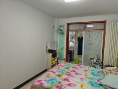 1楼带间地下室，120平3室2厅有证可过户分期，暖燃齐拎包入